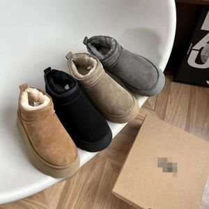Femmes hiver Ultra Mini Boot Designer bottes à plate-forme australienne pour hommes en cuir véritable chaud cheville fourrure bottillons chaussure de luxe ugghh