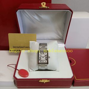 Vrouwen met boxpapieren kijken naar authentieke foto dames kwarts model zilveren wijzerplaat 27 mm wsta0052 roestvrijstalen bracelet klassieke jurk formeel dames horloge