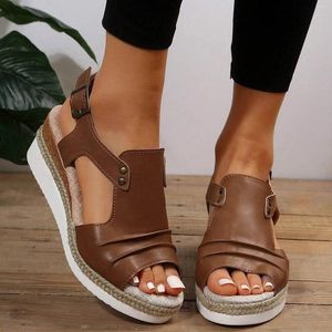 Dames wikkelen lederen sandalen hielwedge de instep -kant lege grote maten helling slippers gespliem riem strand peep teen jurk schoenen 996 30980