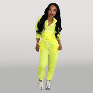 Femmes Zip Turtleneck à manches longues à manches longues Pantalons de safari courts et droits Signifiez deux pièces Sports Vaies Tracksuit Neon Tenue 210709