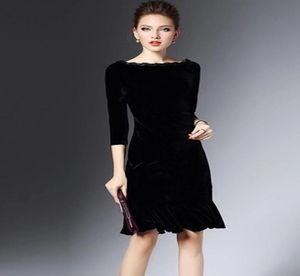 Dames039s herfst nieuwe mode sexy feest slash nek lange mouw zwarte kleur fluweel bodycon tuniek zeemeermin knie lengte jurk Vesti4503346
