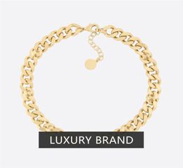 Women039s sieraden Luxe merk ketting Mode persoonlijkheid armband Gouden dames ketting Vrouwelijke accessoires231i7289161