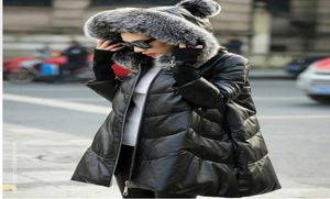 Women039S Luxury Real Fox Natural Fur con capucha de piel de oveja de cuero genuino suelto de pato blanco largo por la capa de parka poncho man9753938