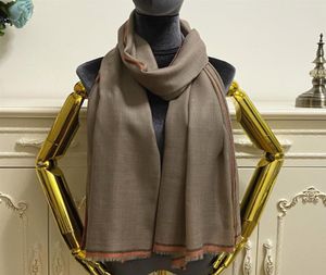 dames039s sjaal goede kwaliteit 100% kasjmier materiaal Borduurletters effen patroon Dunne en zachte lange sjaals voor dames groot 2104078