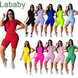 Chándales de mujer Conjuntos cortos de 2 piezas Diseñador Color sólido CAMISETA Pantalón Traje Pantalones cortos de manga corta Verano Tallas grandes Trajes para correr 11 colores