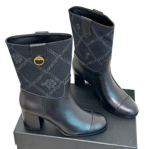 Bottines au genou pour femmes Designer 23ss F/W peau de vache talon épais 6 cm botte de cowboy chevalier neige western moto bottes de pluie denim sans lacet lettre camélia chaussure de loisirs