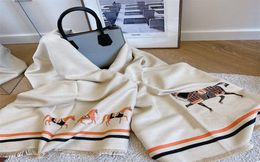 Dames herfst winter sjaals sjaal zijden sjaal ontwerper rechthoekig 180 cm bij 65 cm dubbel paard borduurwerk hoge kwaliteit letters sjaal2861823