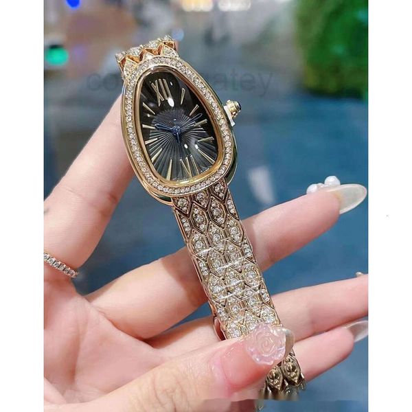 Brande des femmes B avec logo B Designer Serpenti Seduttori Fashion Wristwatch Femmes Regarder Luxury Light Head Classic Diamond Double Ring Volyleb Wome QKB1