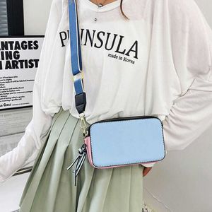 Sac pour femme avec lanières Mode d'été Texture Large sangle Une épaule Sacs de messager polyvalents