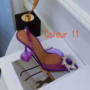 Sandales de plage pour femmes mode Tissu de satin talons épais glissements Lady Sexy Dance Designer Shoe Metal High Heel Ballroom Bar Diamants Crystal Chaussures Grands Taille 555