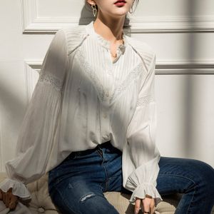 Femmes Blouses Chemises Automne À Manches Longues Blanc Français Mode Femme Manches Bouffantes Rétro Tops Viscose Boho Mujer Dentelle 230726