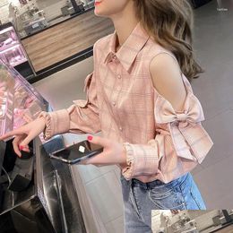 Damesblouses Shirts Koreaanse mode Off Shoder geruite blouse Kleding Lente Herfst Lange mouw Casual All-Match Bow Spliced Shirt Fem Otjca
