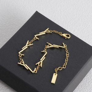 Bracelet pour femmes Design de luxe de luxe lettres bijoux dames bracelets classic gold cuff street fashion pas allergic never fade 925 argent avec boîte chaude -7