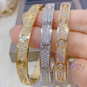 Bracelet femme or Designer Diamant Luxe Bijoux de haute qualité Largeur 7MM Technologie d'incrustation cachée Fading Craft Silver bracelet en diamant
