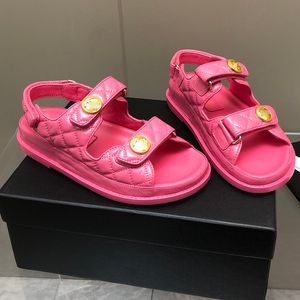 Sandales de veau pour femmes chaussures de plage de plage classiques texture matelasrée rose piétinée gold-tons pantoufles plate-forme talons diapords diaporcs diaptons de taille instèpe mules dames moulues de chaussures décontractées