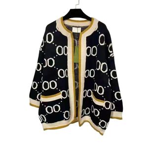Dames Cardigan Designer Sweater Vrouwenjassen gebreide pullover herfst winter lange mouw tops letter jacquard mode casual jas