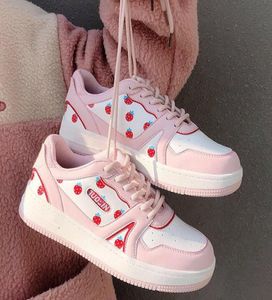Zapatos casuales para mujeres White Kawaii Femenino Femenino Casta de primavera Outumn Basket Platform de tenis Flat Sneaker Vulcanize Lolita 20223546220