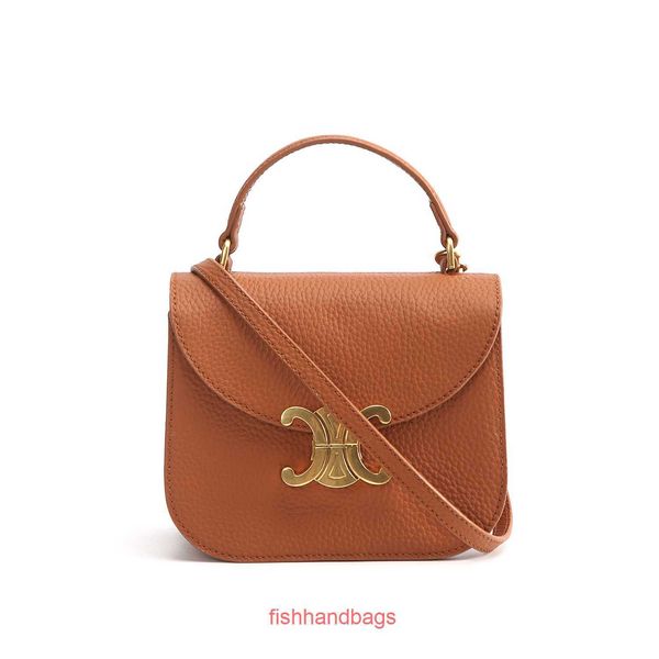 Sac à bandoulière des designers de Celins pour femmes Sac à main fourre-tout de luxe Petit sac à main Triumphal Saddle Top Layer Cowhide Vente chaude Sac fait à la main avec logo original