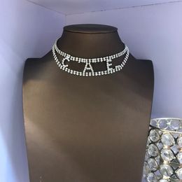 Gargantilla de diamantes con dijes para mujer, collar de cadena boutique de alta calidad, joyería de estilo de lujo de otoño, cadena larga, collar de regalo de amor para mujer nuevo de Navidad