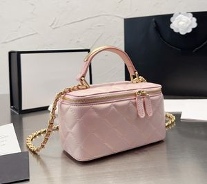 Womens Classic Trendy Top Handle Vanity Box Bags Hand With Gold Metal Matelasse Chain Crossbody Shoulder Large Capacity Cosmetic C7228365