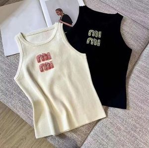Vêtements pour femmes T-shirt Designer Femmes Sexy Halter Tops Party Crop Top Broidered Tank Spring Summer Backless High Quality Minmin