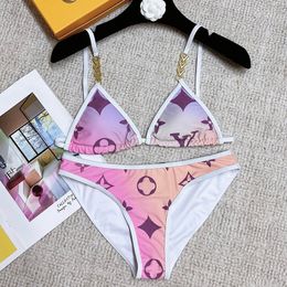 Bikini de couleur pour femmes enveloppe de baignade de bain de bain pour femmes créatrice sexy bikini à deux pièces de maillot de bain de maillot de bain bon