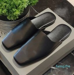 Dames gezellige muilezel in zwarte designer sandalen gezellige gladde kalfsleer afgeronde teen op de bovenkant voor gemakkelijk dragen afhalen van slippers sandaal