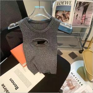 top top tricot tricots tople nabotage de créateur de crop t-shirt pour femmes vêtements de mode imprimement été sans manches sablé le neuvième ensemble de coffre