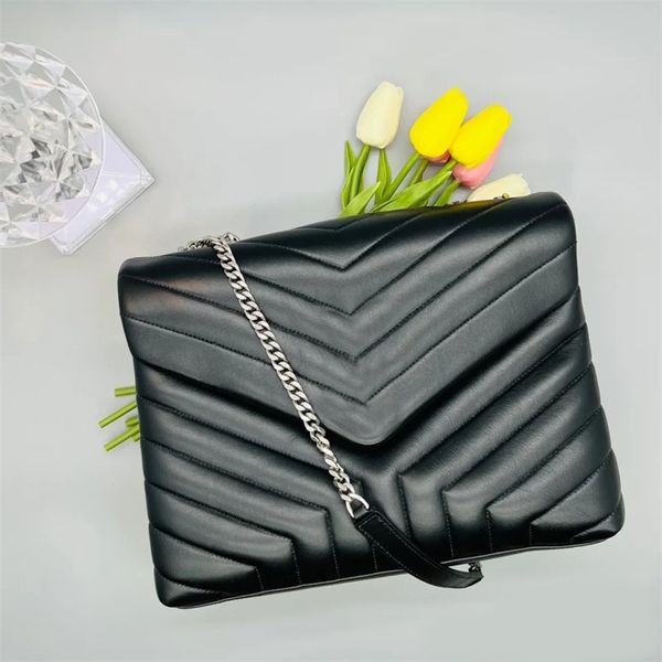 Sacs de créateurs pour femmes sacs à bandoulière en cuir matériel en métal noir créatif forme d'oreiller durable titulaires de passeport borse sacs de luxe mode XB019 E23