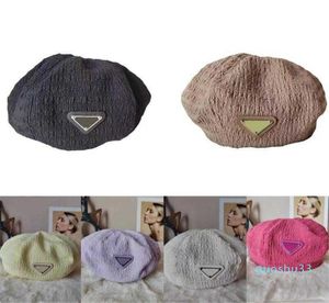 Designer femme béret Fashion Triangle Tiedye Cashmere Dome Berets Caps Lady Outdoor Travel Winter Winter Windproof Bonnet Hats2494024