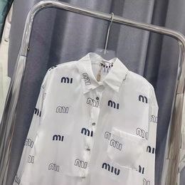 Vêtements de créateurs pour femmes Mimi Fashion Fashion Long Manche Shirt Blouses 2024 Remplacement des lettres imprimées de lettres pour femmes