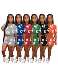 Dames Designer Kleding Tweedelige set vrouwen tracksuit dames zomer nieuwe sweatsuit set mode bedrukte korte mouw t-shirt shorts sportsets voor vrouwelijke outfits