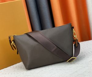 Sacs de corps de croix de créateur de femmes luxurys sacs à main de petit bateau sacs à fleurs marron sacs de corps en cuir de qualité haut de qualité maquillage épaule de mode