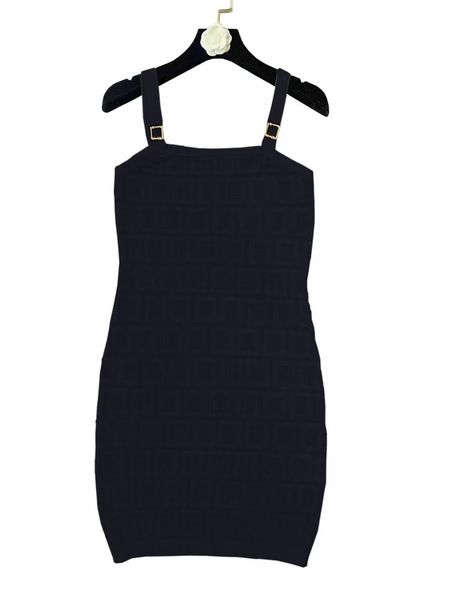 Robes de créateurs pour femmes tenue décontractée lettre de mode modèle classique robes moulantes en tricot 4 couleurs pull jupe vêtements tricotés