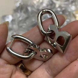 Pendientes de diseñador para mujer Joyería clásica Pendientes de perno prisionero Moda de lujo Des Boucles D'oreilles Pendientes de perno prisionero BB Letras de marcas famosas -3