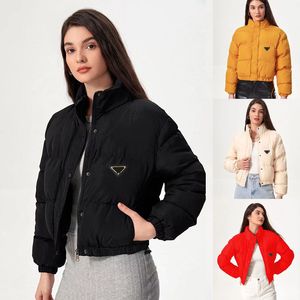 Designer de créateurs de femmes manteau de fourrure gonflée design long designer lady slim veste en tarte à vent court parka jeste hiver