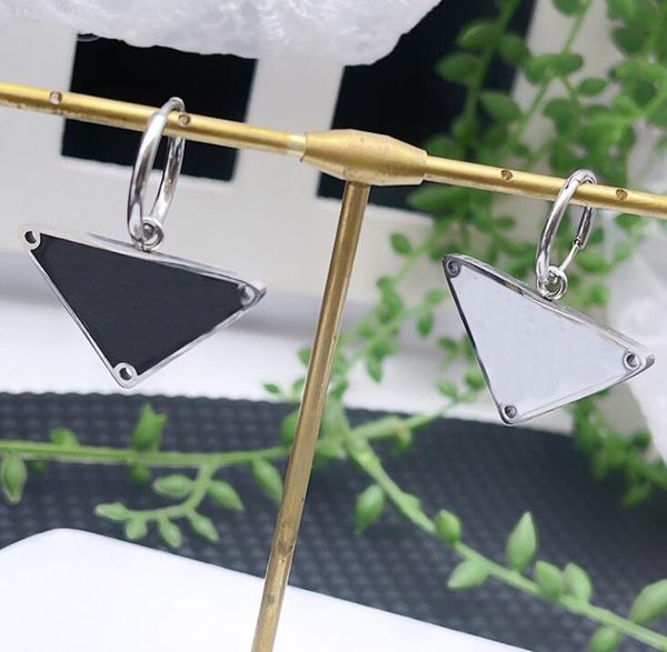 Femmes Designer Hoop Boucles D'oreilles De Mode Triangle Boucle D'oreille Charme Mens Hoops Boucles D'oreilles Designers Bijoux De Luxe Unisexe P Boucle D'oreille Goujons