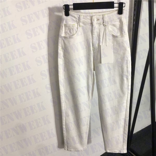 Pantalones vaqueros de diseñador para mujer Pantalones de marca de moda Pantalones vaqueros de cintura alta blancos Pantalones de mezclilla de cuatro estaciones