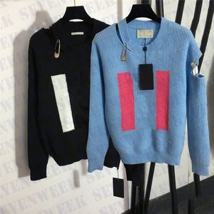 Diseñador de mujer teje suéteres de lana con pin carta hueco sudaderas de manga larga suéter de invierno suéter