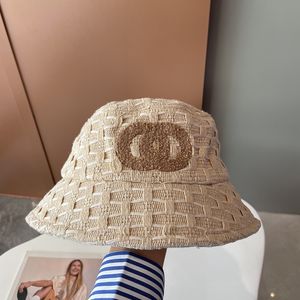 Diseñador de mujer Bucket de punto de punto Sol Fisher for Men Woman S Beach Hats Behnet Geillos Gorro de paja Capilla de béisbol 2302084BF