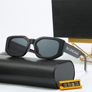 Damesontwerper Zonnebrillen voor mannen, luxueuze en eersteklas buitenstrand Zonbescherming UV400 bril-pc-kwaliteit, modieuze zonnebril met originele doos