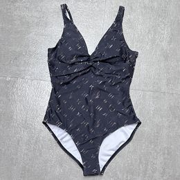 Womens Designer Badmode Zwembikini Set Zomer Vrouwen Zwemt Sexy Tee Bandage Bikini Sets Tweedelige badmode
