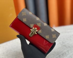 Carteras de diseñador para mujer Luxurys Cubierta de remiendo Monedero Flor Carta Titular de la tarjeta larga Patente de alta calidad Señoras Moda Lock Pequeño bolso de embrague con caja