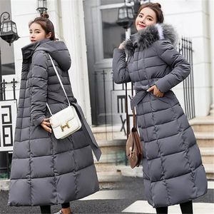 Femmes vers le bas Parkas hiver veste col de fourrure à capuche coton rembourré Long manteau coréen ample chaud épaissir vêtements d'extérieur 231017