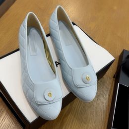 Zapato de vestir para mujer Zapatos planos azules en relieve a cuadros sin cordones de cuero Zapatos elegantes Mary Jane para mujer Zapatos de boda azul rojo vino con bolsa para el polvo