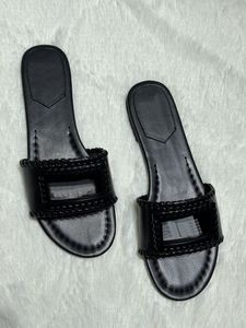 Zapatillas planas de moda para mujer Vitello Sandalias con motivo Baguette de cuero de 10 mm euro 35-41