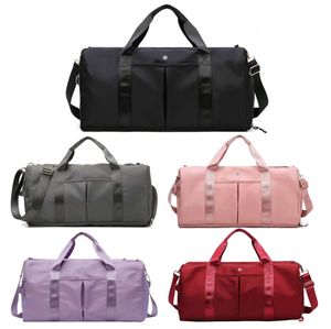 Moda para mujer Lululemens 2size Travel Duffle Bag Luxurys Diseñador Bolsa de asas grande para hombre Nylon Crossbody Correa Bolsa de hombro Organizador Embrague Pochette Hobo Bolsos