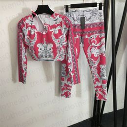 Moda para mujer estampado leopardo chándales ajustados moda otoño diseñador de lujo vintage letra floral delgado fitness yoga dos piezas conjuntos ropa de mujer