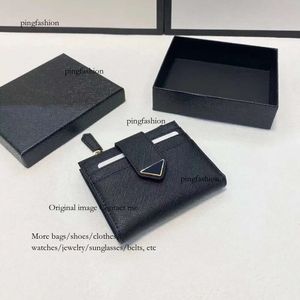 Fashion Fashion Zip courte portefeuille pour hommes portant 9 emplacements portefeuilles avec bracelets concepteurs de cartes en cuir lisse supporte les supports de cartes Ping