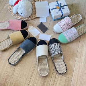 Dames visser schoenen ontwerper slippers sandalen zomer beroemde schuifregelaar plat helder zwart lederen riem gesp gebreide schoen gewatteerd ademende strand maat 34-40